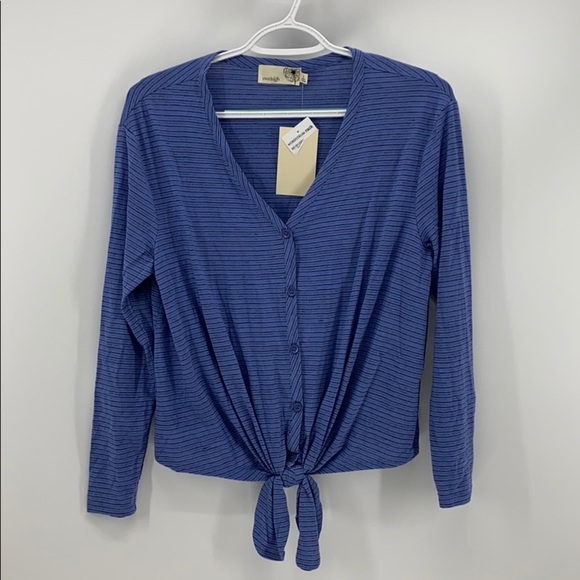 Everleigh tie front striped top - Picture 2 of 6